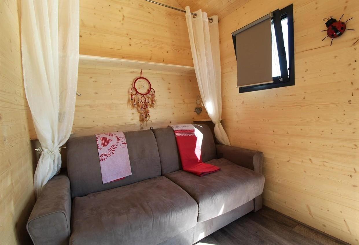 Tiny House Au Coeur Du Vignoble Beaujolais Hotel Fleurie Luaran gambar